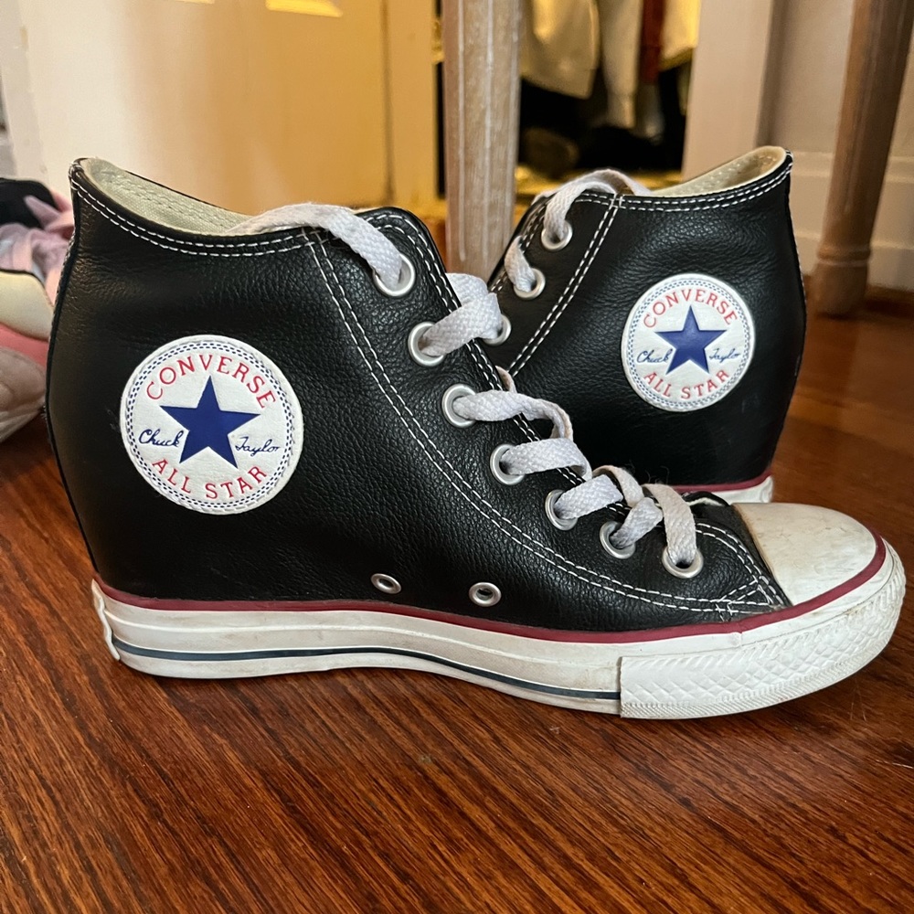 Sneaker wedge converse